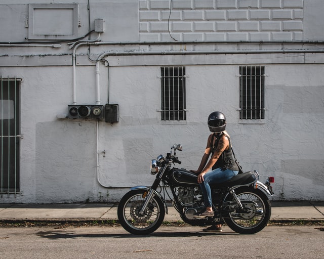 public/dashboard/assets/images/samples/motorcycle.jpg