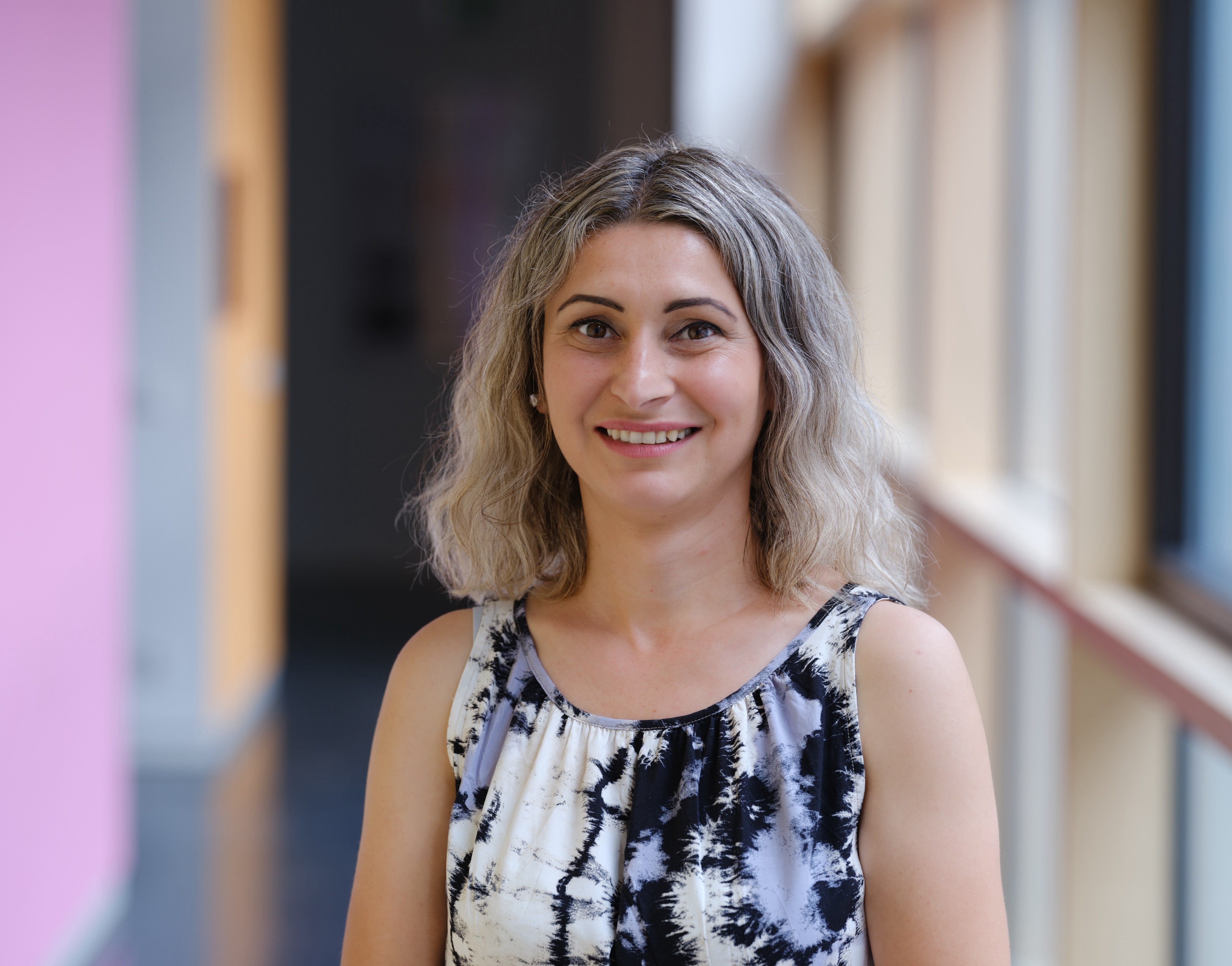 Dr. Sunita Hirsch